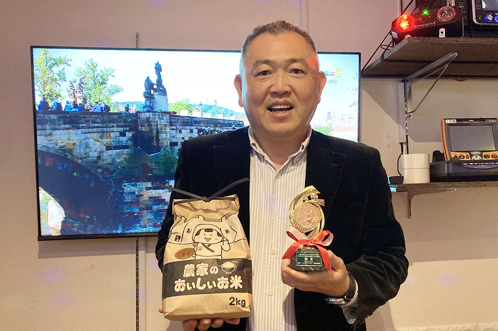 「カラオケ文化の日まつり」のど自慢大会