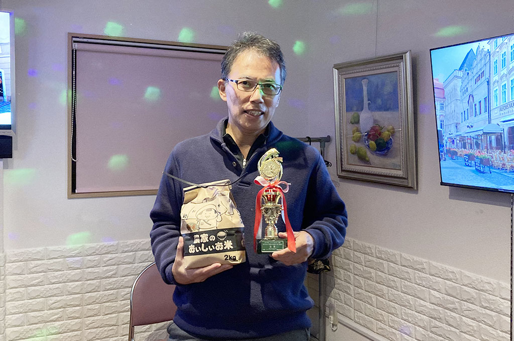 「カラオケ文化の日まつり」のど自慢大会